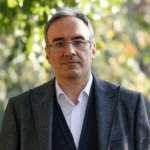 پدرام پاک‌آیین